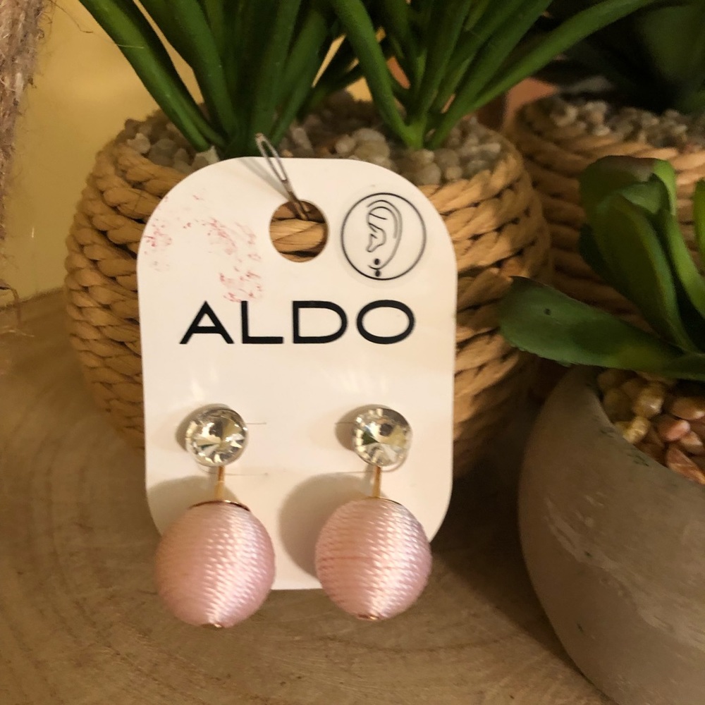 NWT Cute earrings